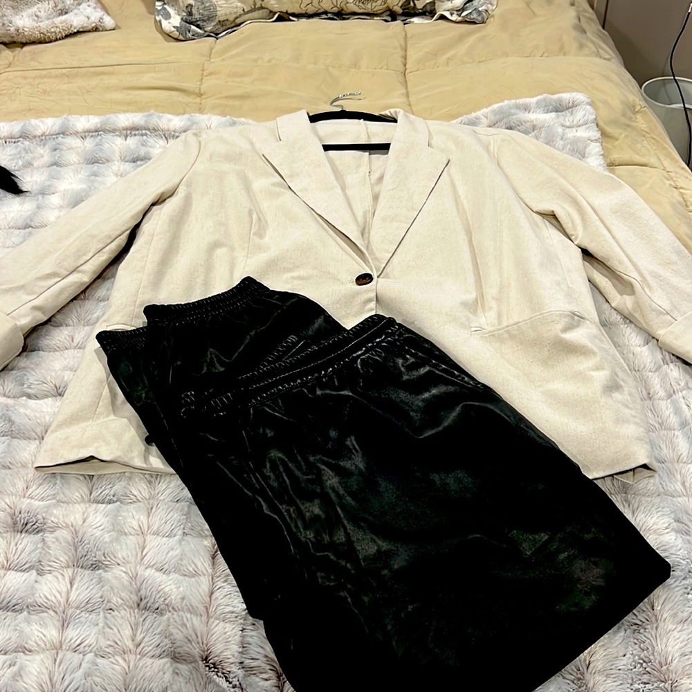 Set, vegan leather pants large